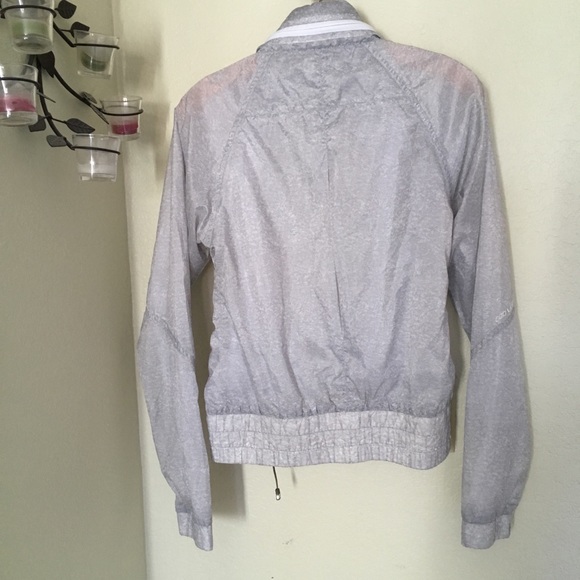Lorna Jane light weight athletic jacket size xs - Picture 4 of 8